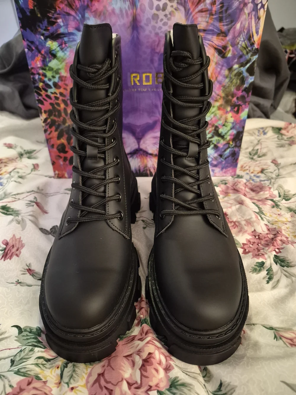 NWT Cape Robbin Chrisley Black Chunky Combat Boots | Platform Lug Sole | Size 7 - Picture 2 of 6
